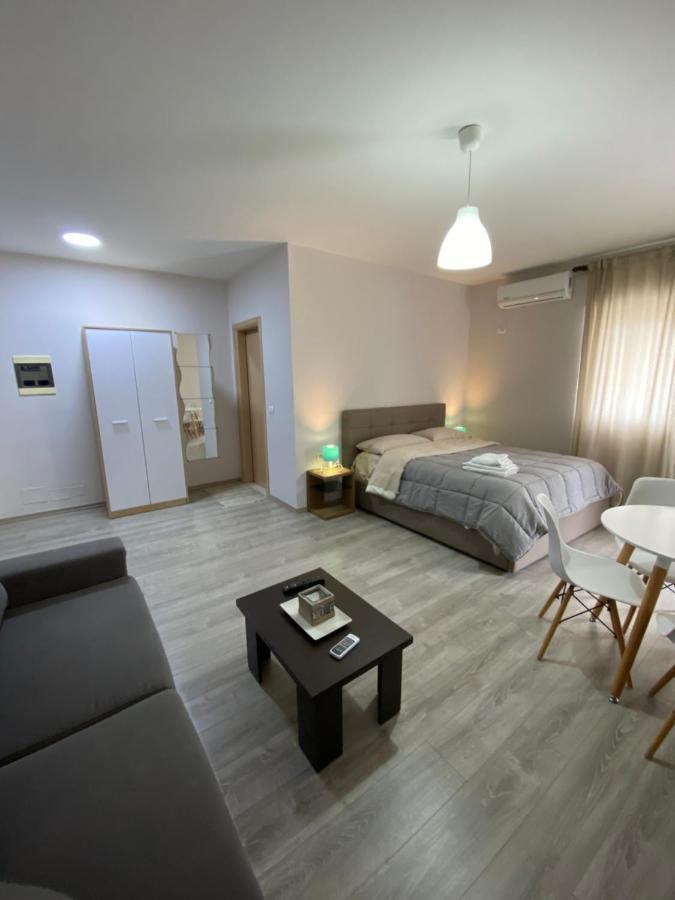 Apartamente Oslo Vlorë Exteriör bild