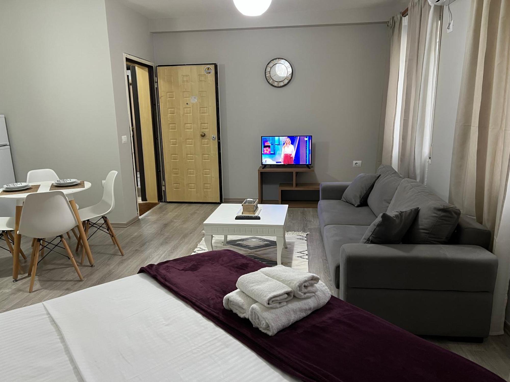 Apartamente Oslo Vlorë Exteriör bild