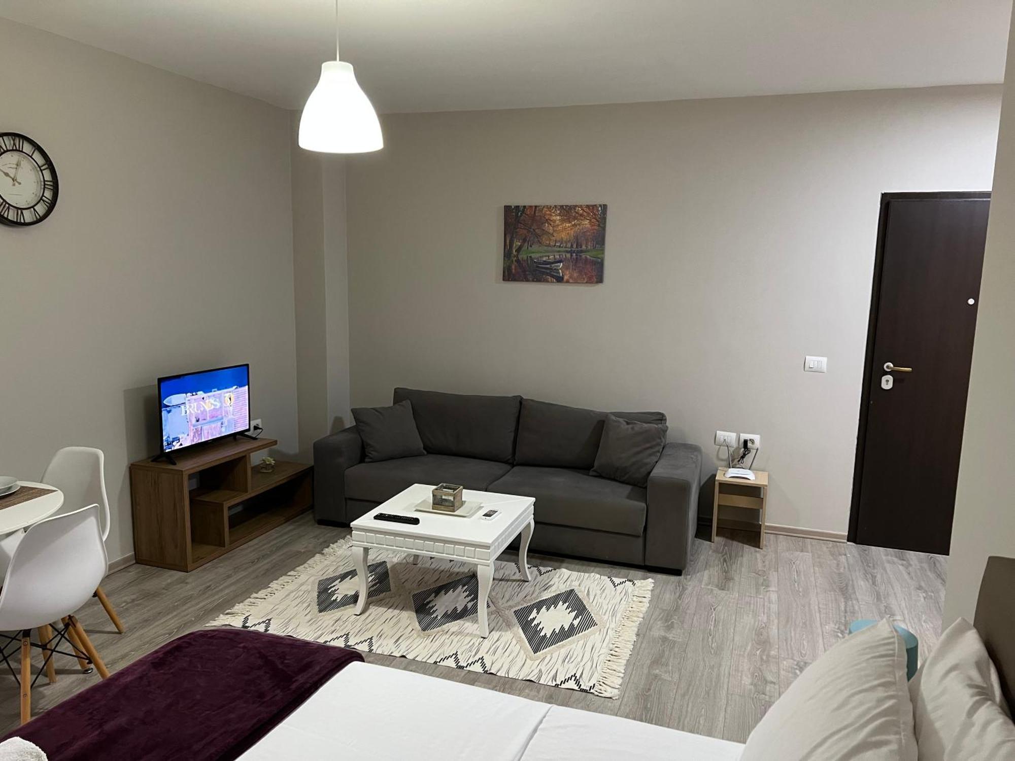 Apartamente Oslo Vlorë Exteriör bild